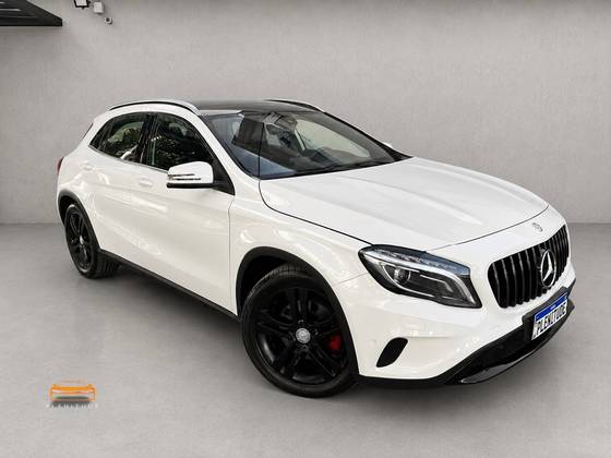 MERCEDES-BENZ GLA 250 2.0 16V TURBO GASOLINA SPORT 4P AUTOMÁTICO MERCEDES-BENZ GLA 250 2.0 16V TURBO GASOLINA SPORT 4P AUTOMÁTICO